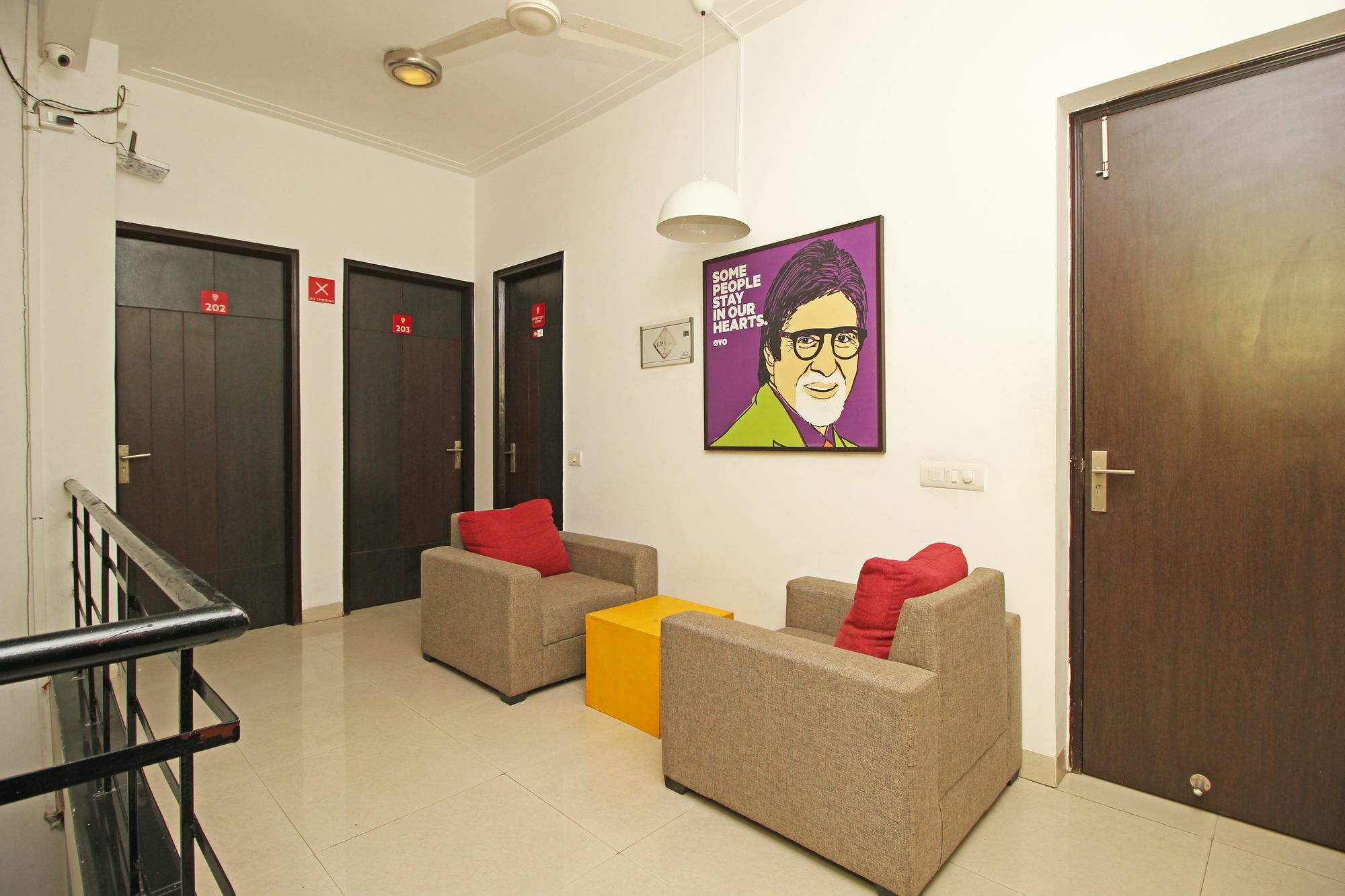 Oyo Flagship 591 Safdarjung Enclave Aparthotel Nueva Delhi Exterior foto